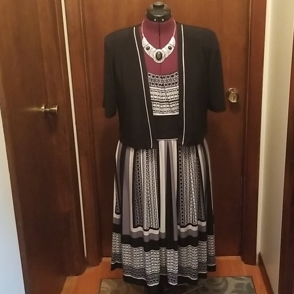 ***HOST PICK*** R & M Richards Jacket and Dress